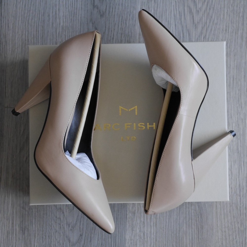 Marc Fisher tan pumps